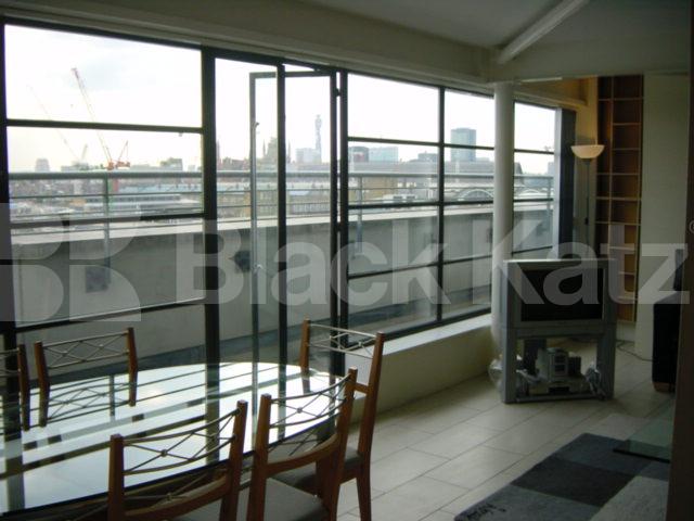 			PENTHOUSE APARTMENT WITH A STUNNING VIEW, 2 Bedroom, 1 bath, 1 reception Penthouse			 Penthouse Ice Wharf , Kings Cross